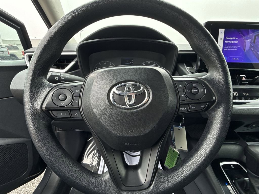 Used 2024 Toyota Corolla LE FWD image 11