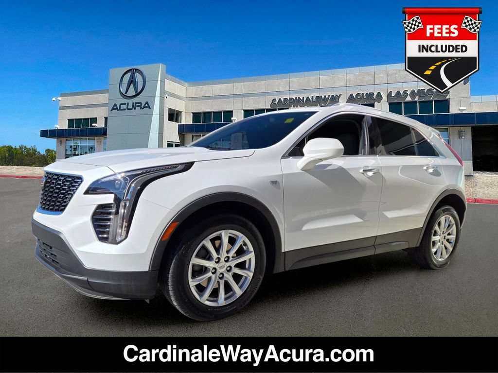 Used 2023 Cadillac XT4 Luxury w/ Cold Weather Package FWD image 2