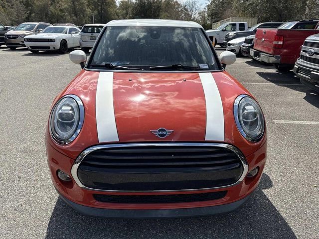 Used 2021 MINI Cooper 4-Door Hardtop image 6