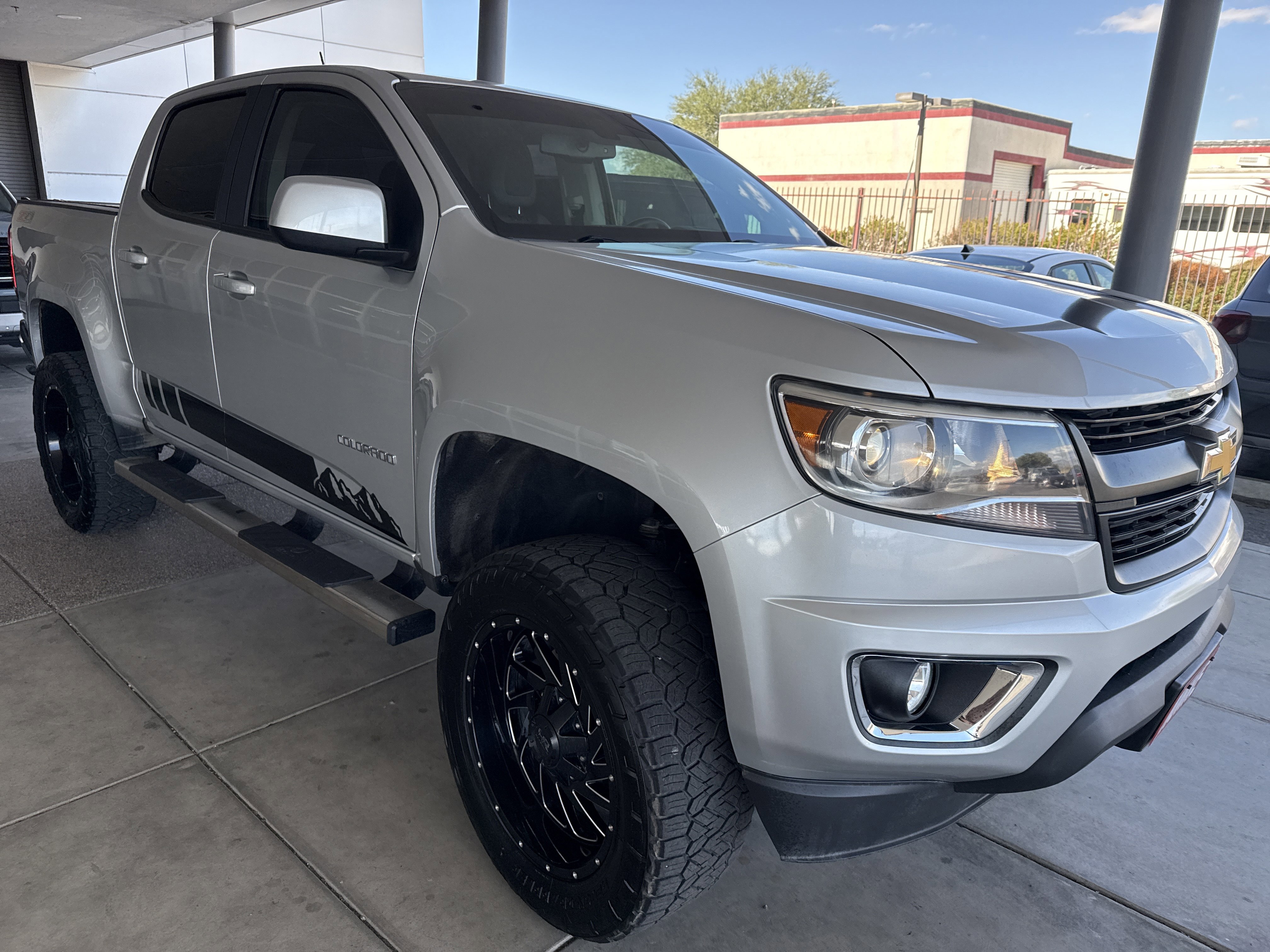 Used 2020 Chevrolet Colorado Z71 image 3