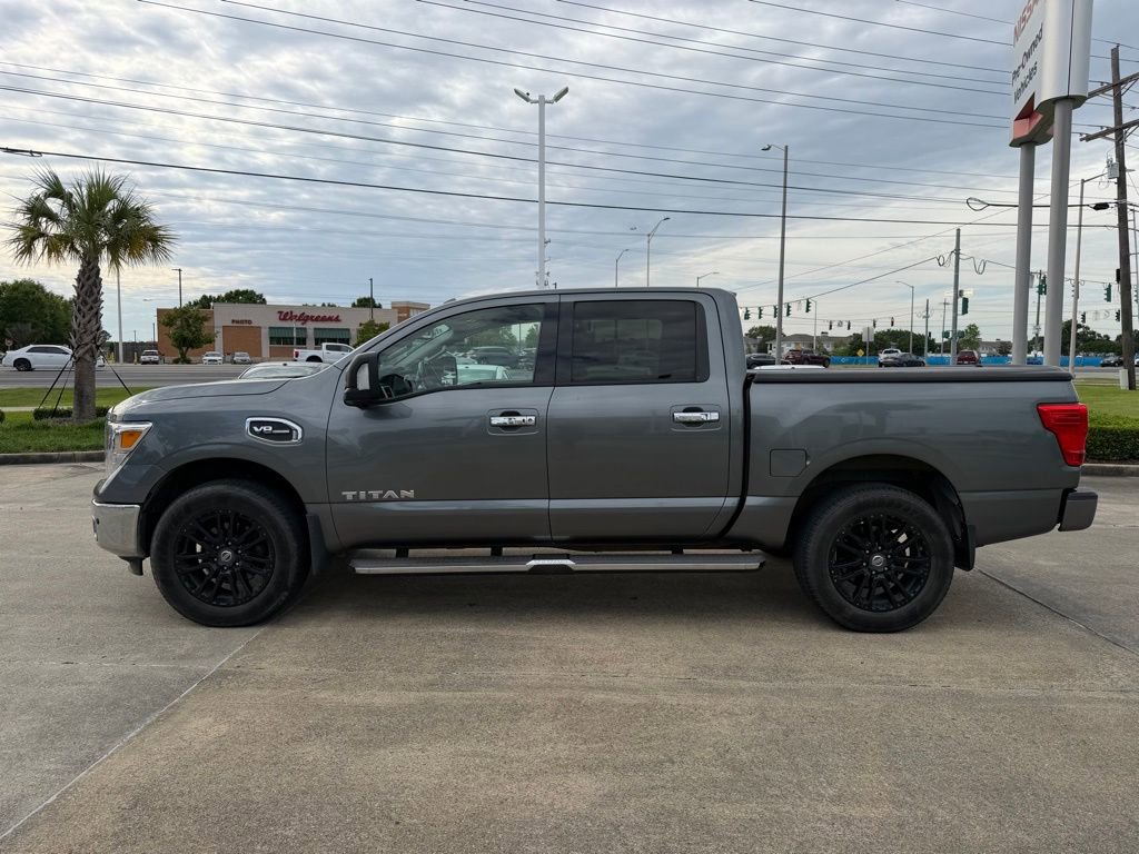 Used 2017 Nissan Titan SL w/ SL Towing Convenience Package AWD/4WD image 2