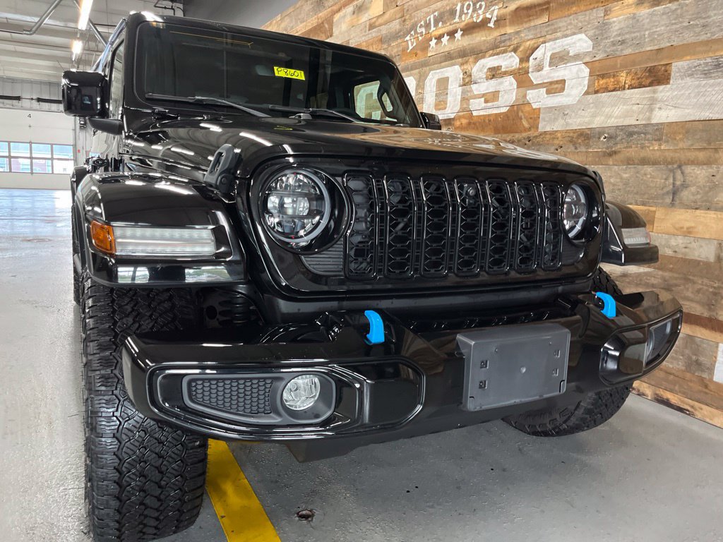 Used 2024 Jeep Wrangler High Altitude AWD/4WD image 55