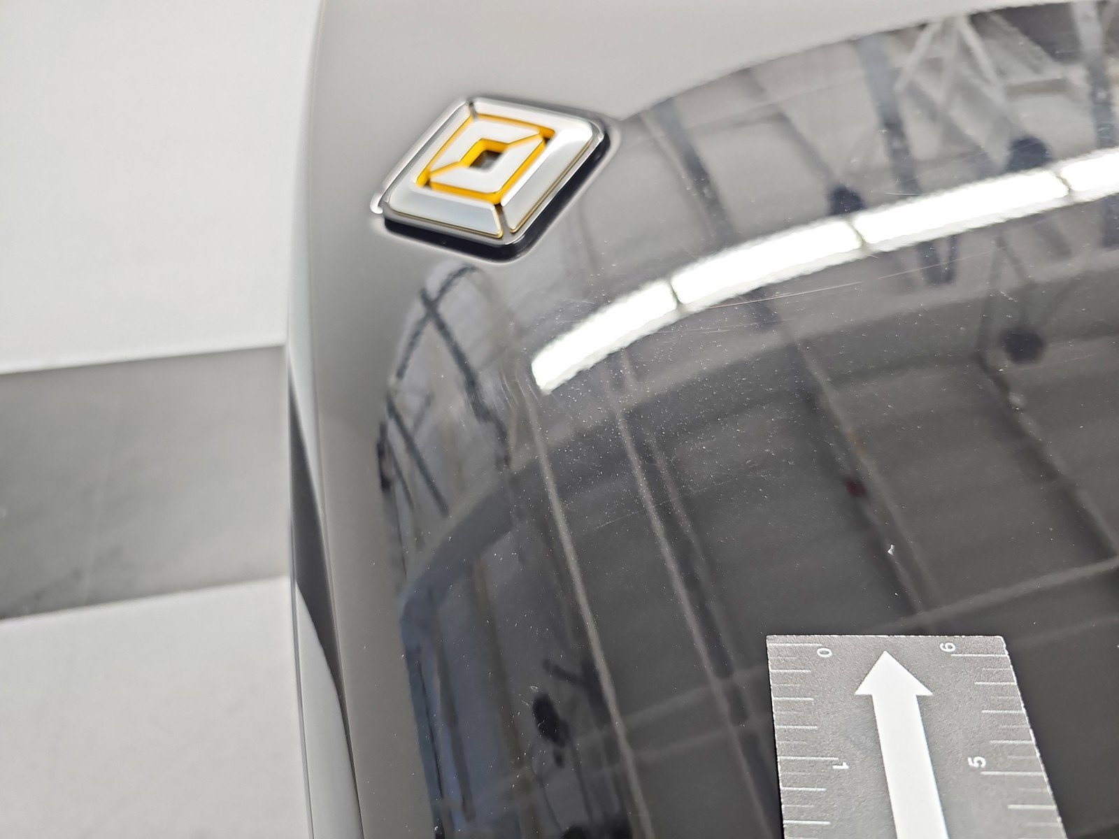 Used 2025 Rivian R1T Adventure image 33