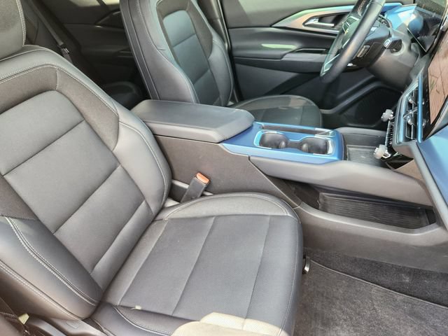 Used 2024 Chevrolet Equinox EV LT FWD image 16
