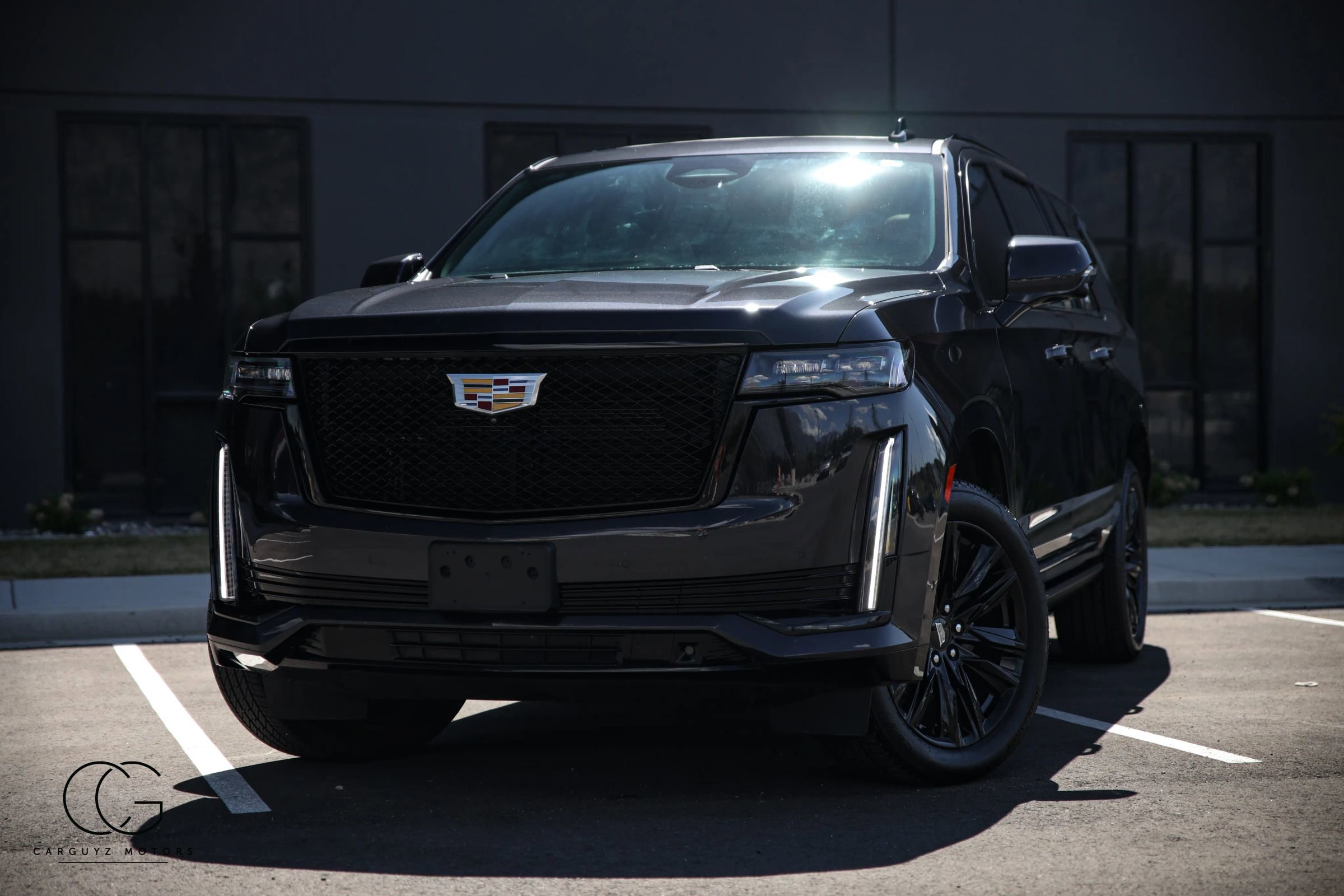 Used 2023 Cadillac Escalade ESV Sport w/ Touring Package AWD/4WD image 2