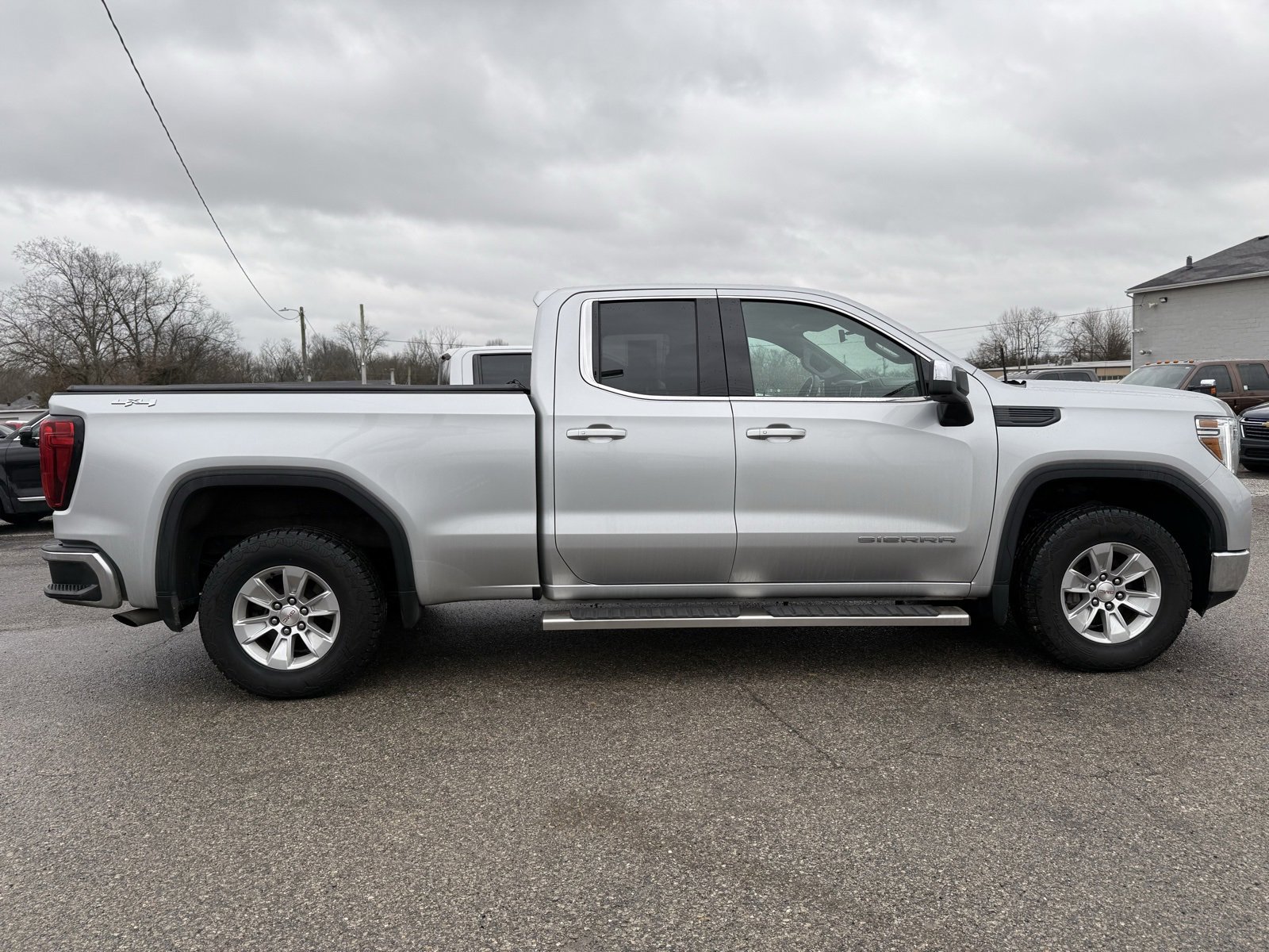 Used 2021 GMC Sierra 1500 SLE image 8