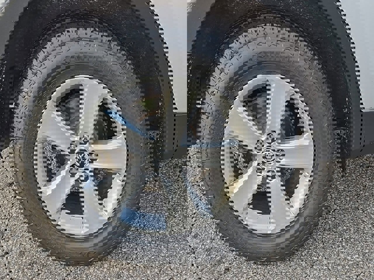 Used 2015 Toyota RAV4 XLE image 7