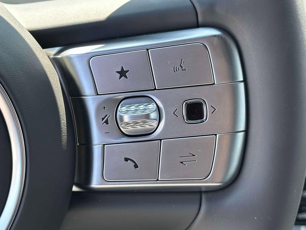 New 2024 Genesis GV60 Advanced image 22