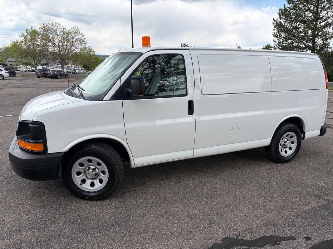 Used 2012 Chevrolet Express 1500 AWD image 3
