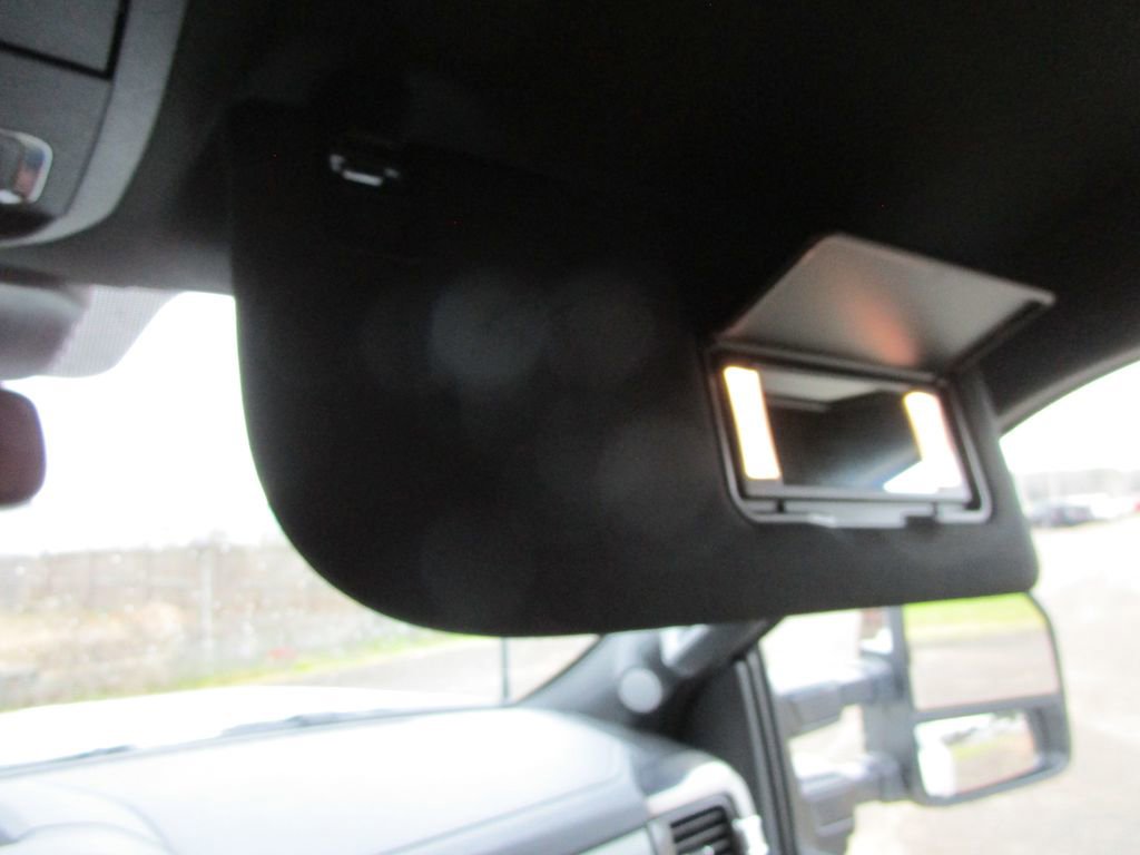 Used 2026 Ford F250 Lariat w/ Chrome Package image 50