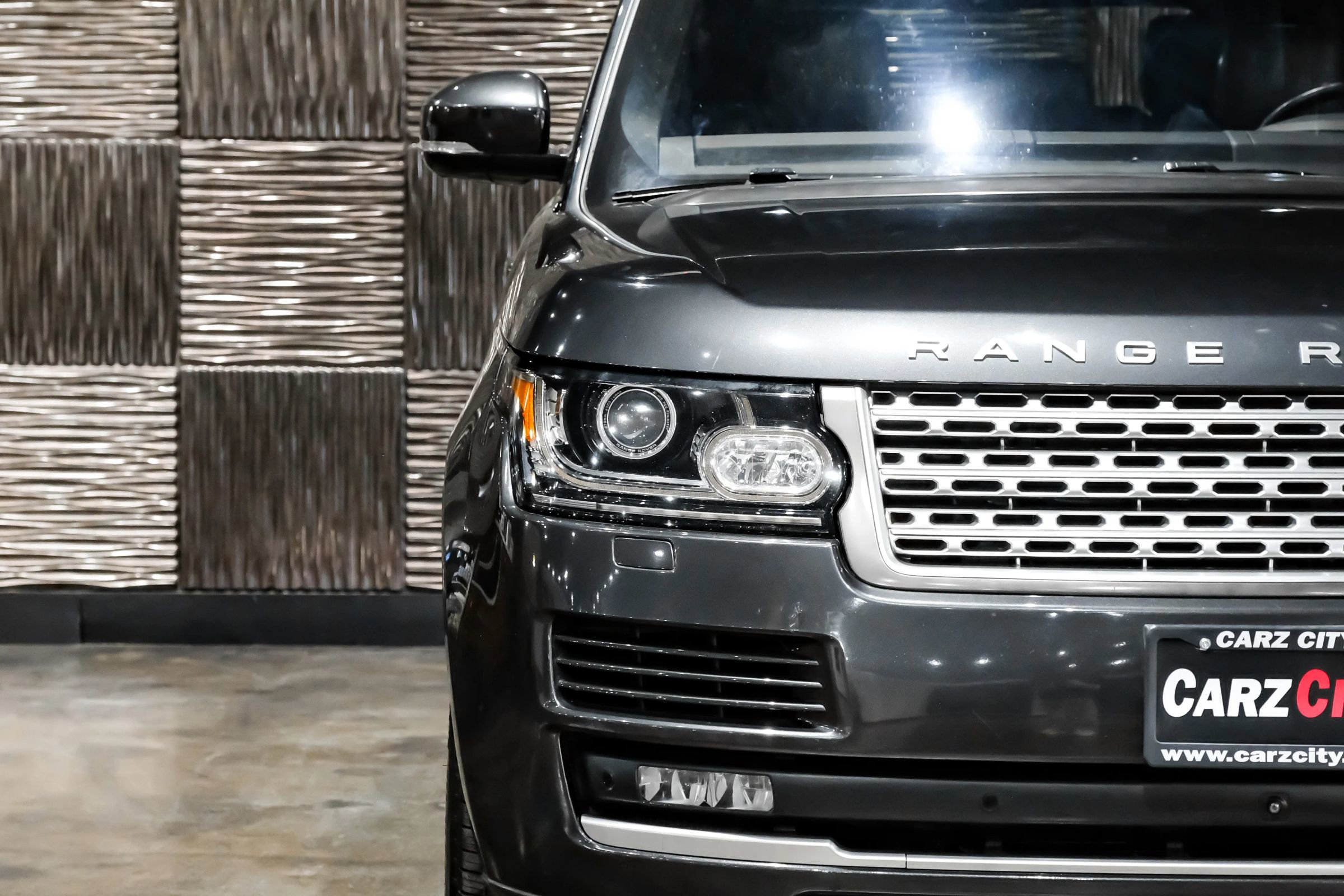 Used 2017 Land Rover Range Rover HSE image 52