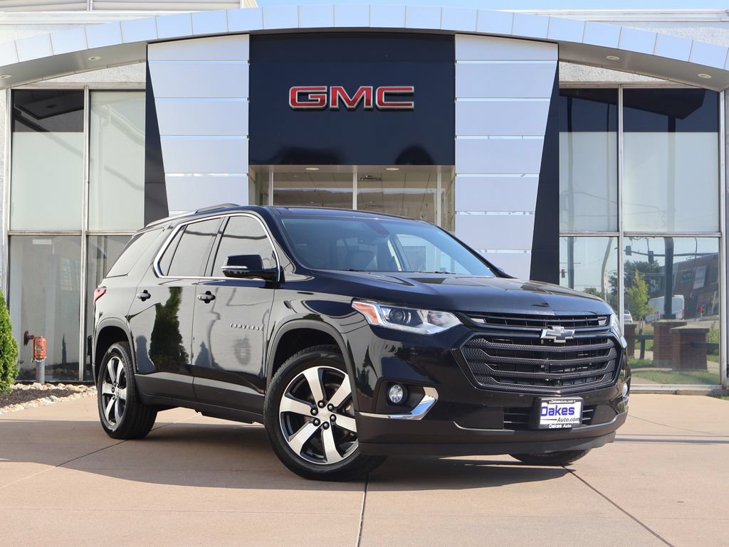 Certified 2018 Chevrolet Traverse LT w/ LPO, Black Accent Package AWD/4WD image 1