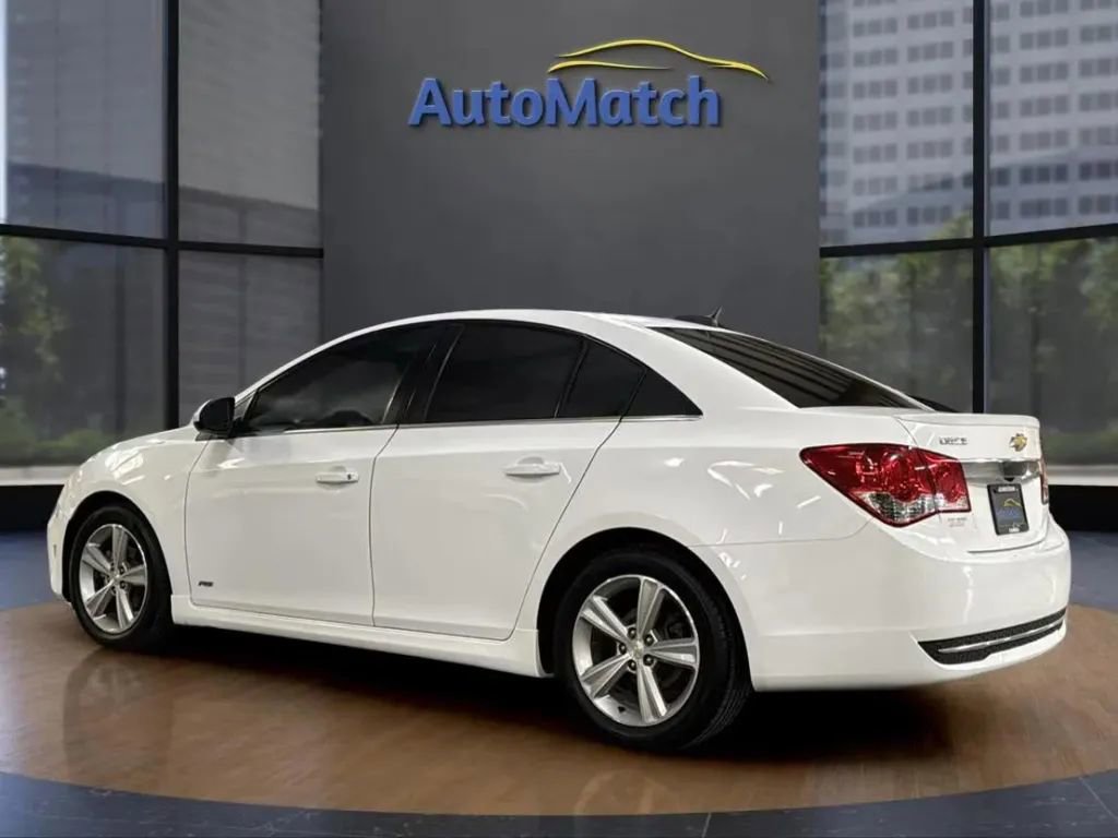 Used 2015 Chevrolet Cruze LT w/ Sun, Sound and Sport Package image 5