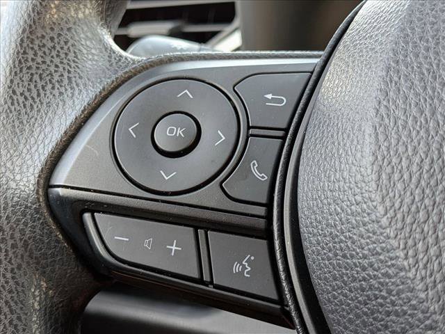 Used 2025 Toyota RAV4 XLE AWD/4WD image 11