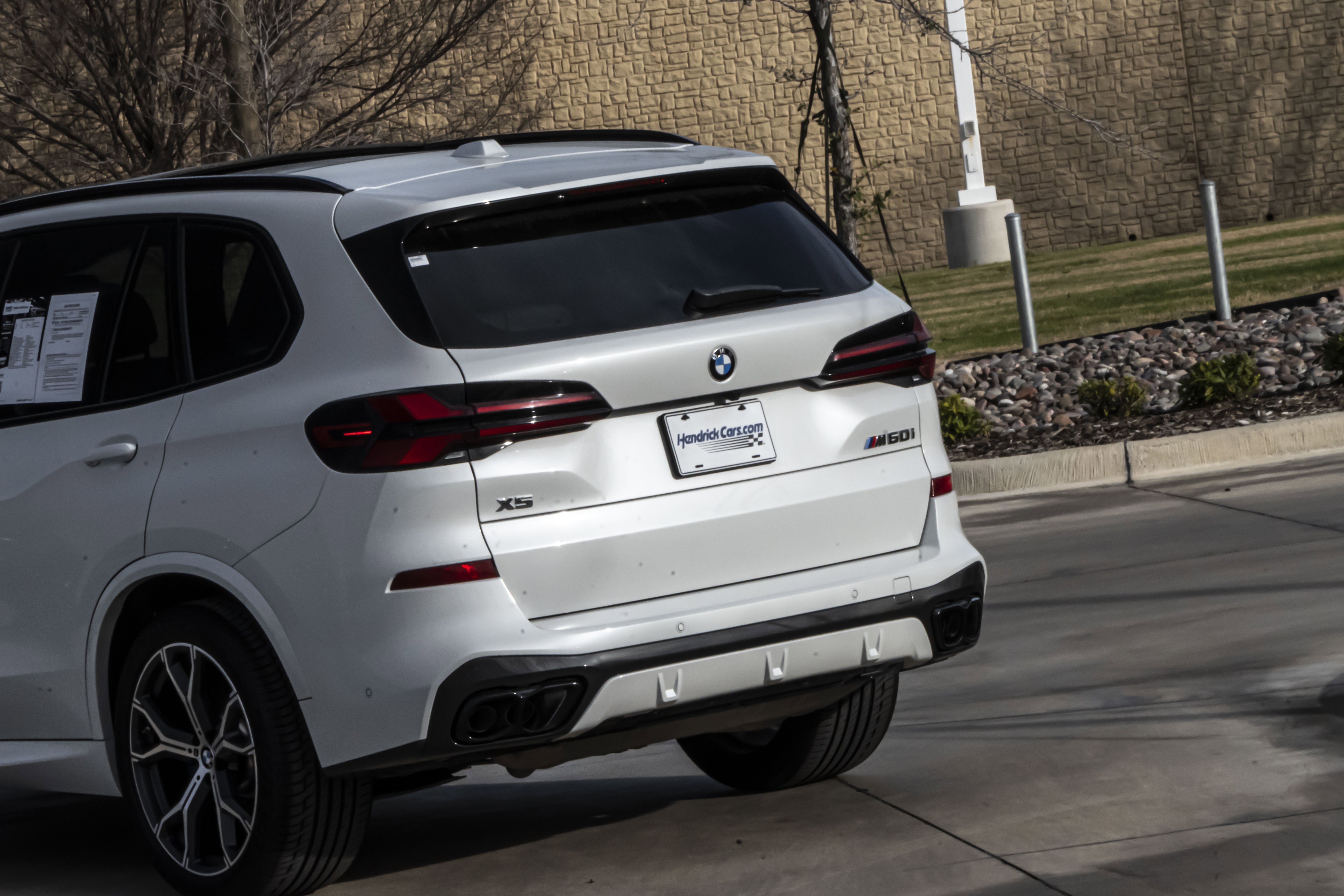 Used 2024 BMW X5 M60i image 6