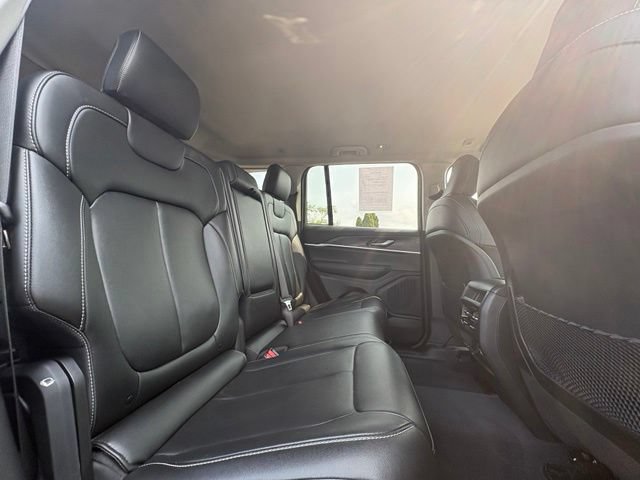 Used 2023 Jeep Grand Cherokee Limited AWD/4WD image 25