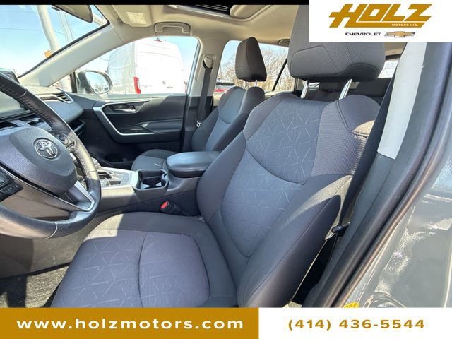 Used 2019 Toyota RAV4 XLE image 30