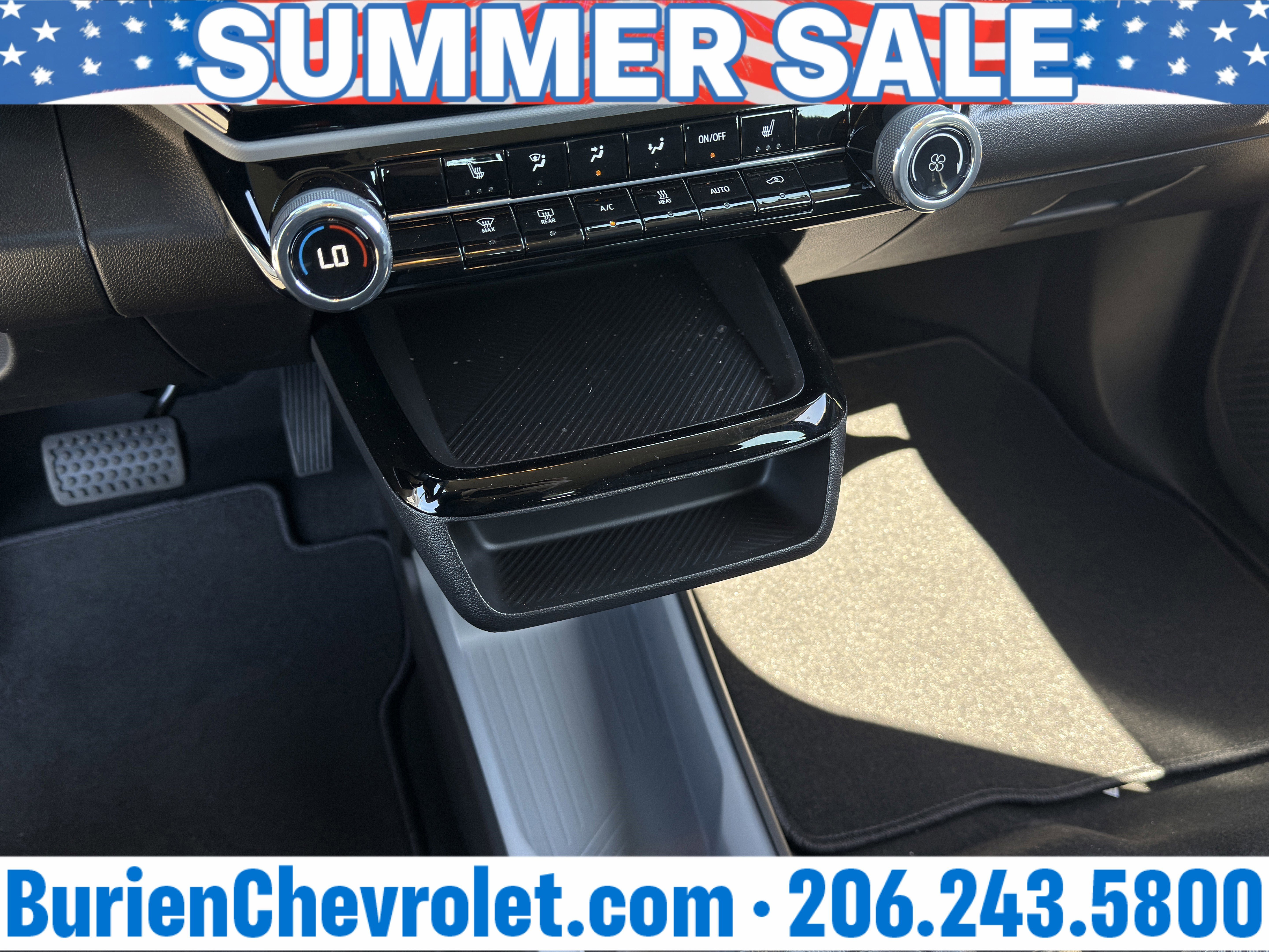 New 2027 Chevrolet Bolt LT w/ Comfort Package FWD image 17