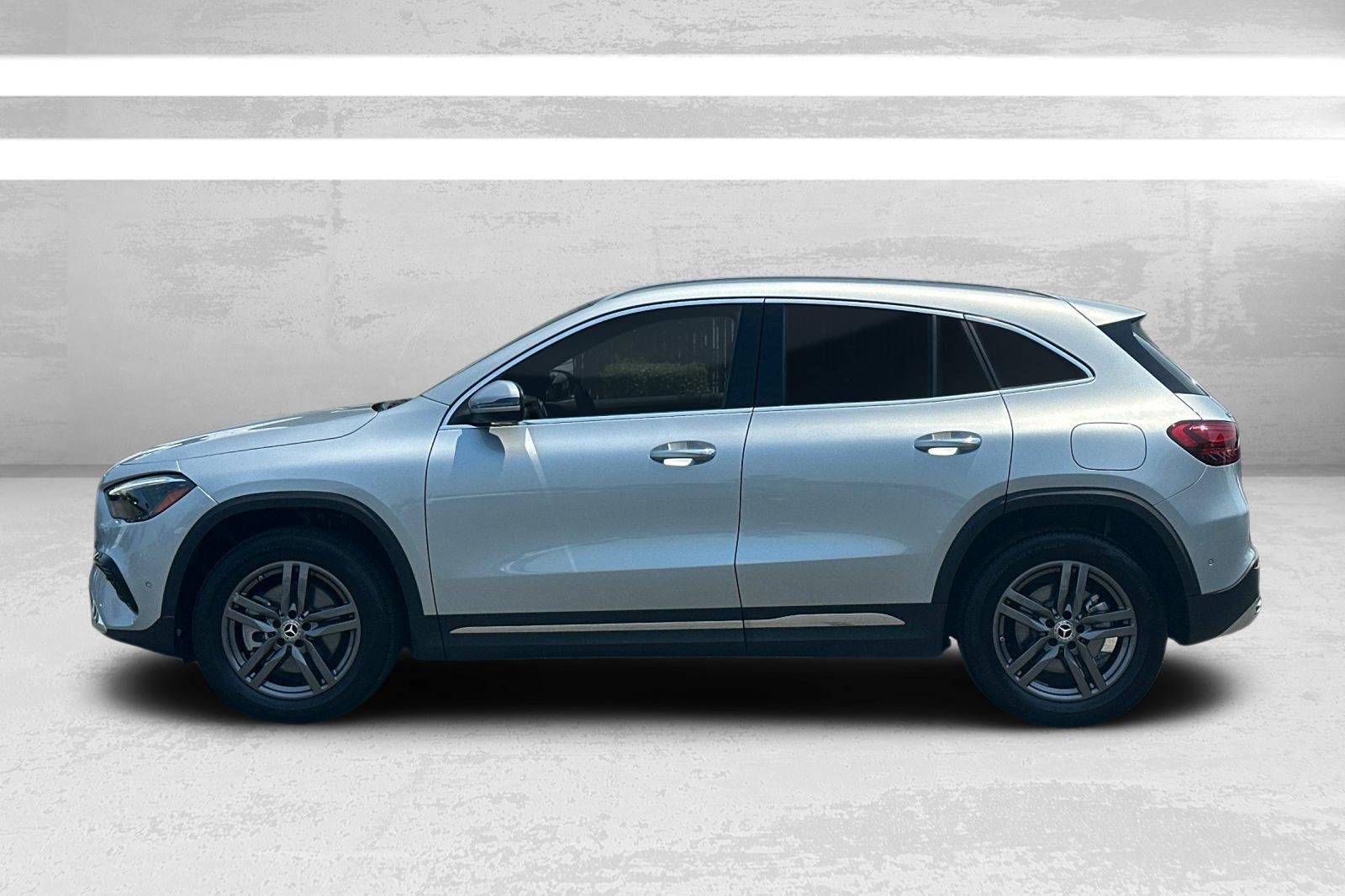 Certified 2025 Mercedes-Benz GLA 250 4MATIC image 7