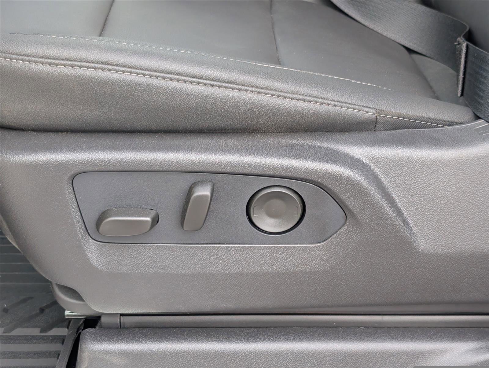 New 2026 Chevrolet Silverado 2500 LT image 24