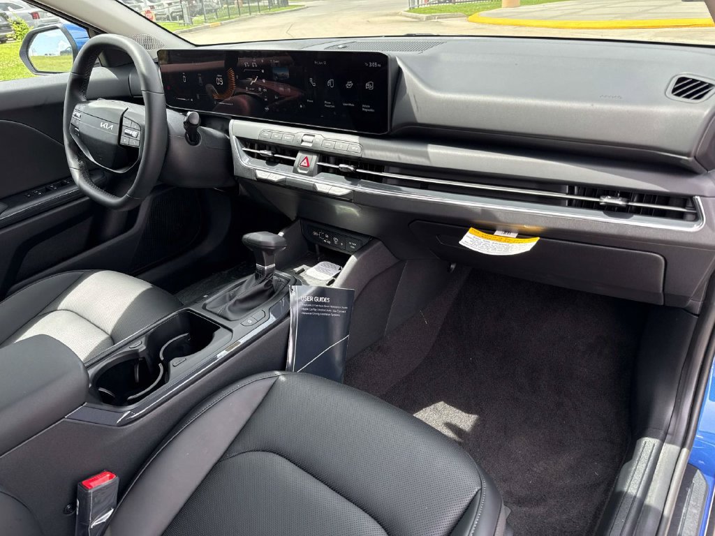 New 2026 Kia K4 EX FWD image 15