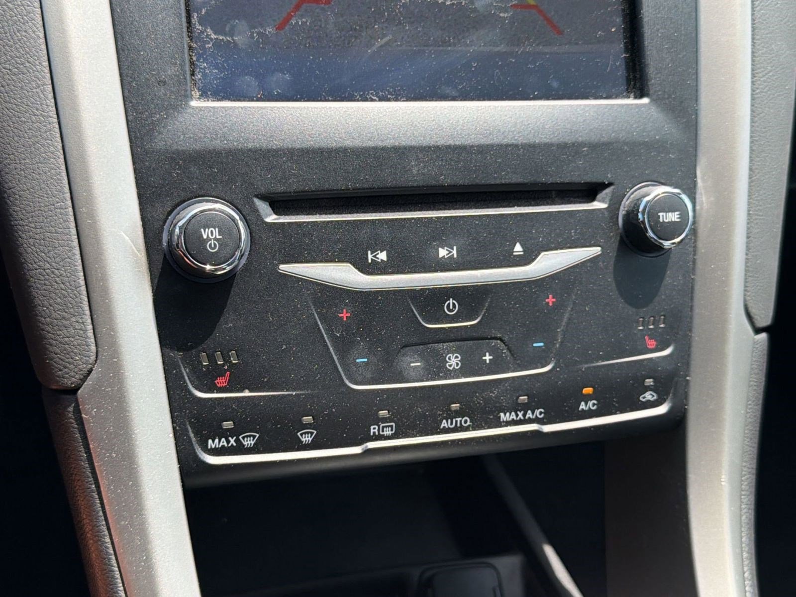 Used 2014 Ford Fusion Energi SE FWD image 17
