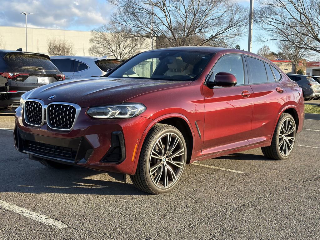 Used 2025 BMW X4 xDrive30i w/ Premium Package image 7