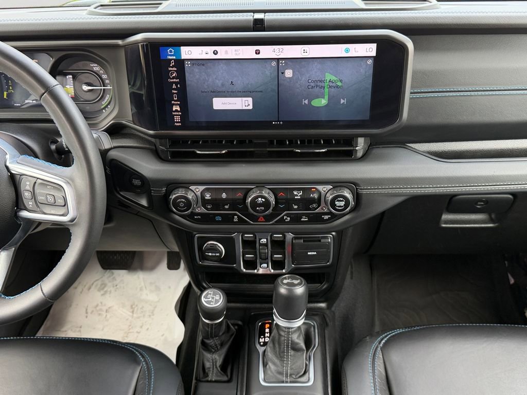 Used 2024 Jeep Wrangler High Altitude AWD/4WD image 16