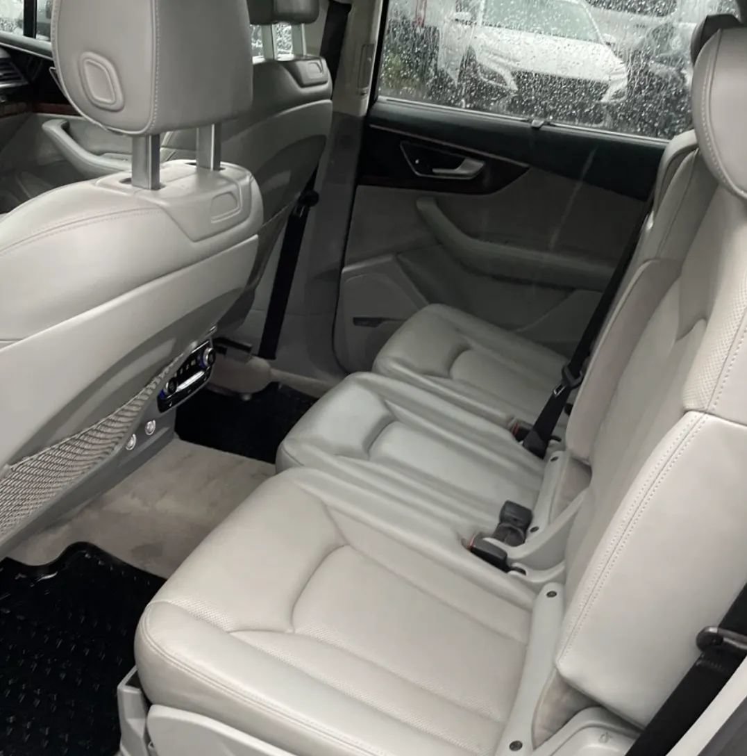 Used 2018 Audi Q7 3.0T Prestige w/ Prestige Package AWD/4WD image 8
