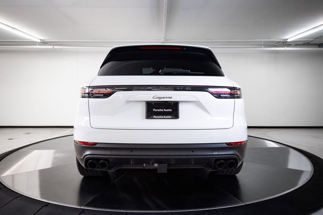 Certified 2023 Porsche Cayenne Platinum Edition image 6