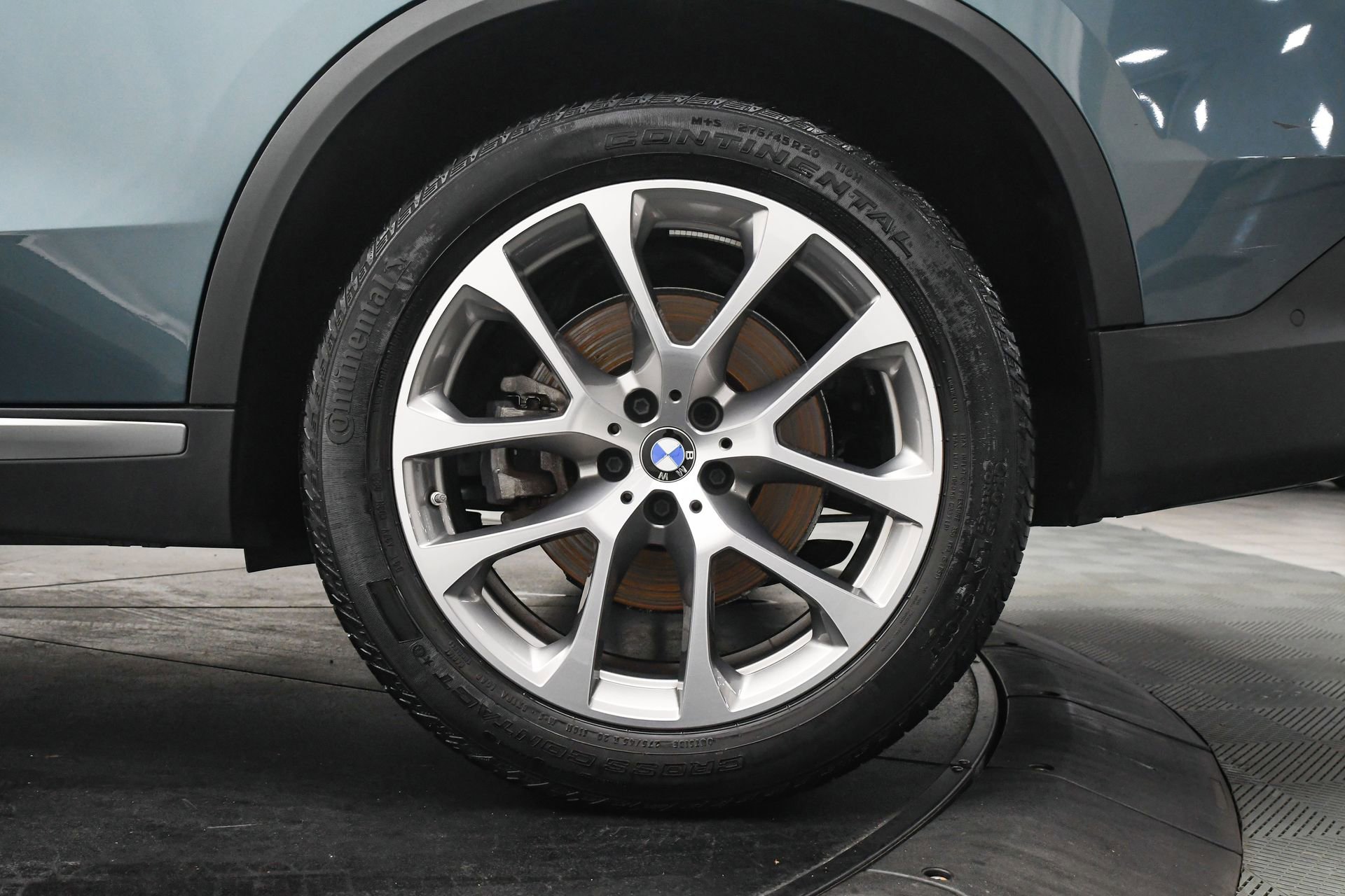 Used 2024 BMW X5 xDrive40i w/ Parking Assistance Package image 33