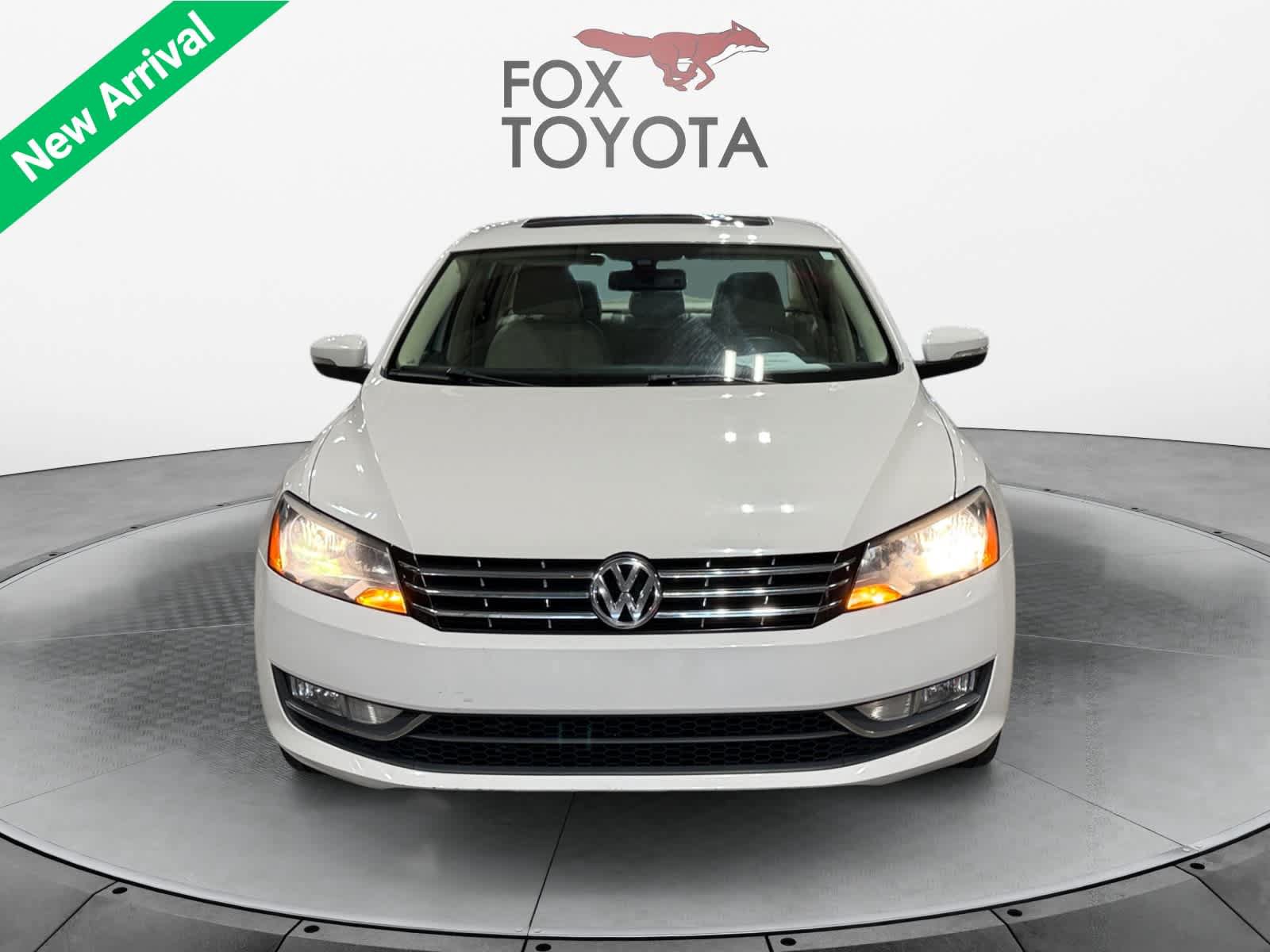 Used 2013 Volkswagen Passat TDI SE FWD image 9