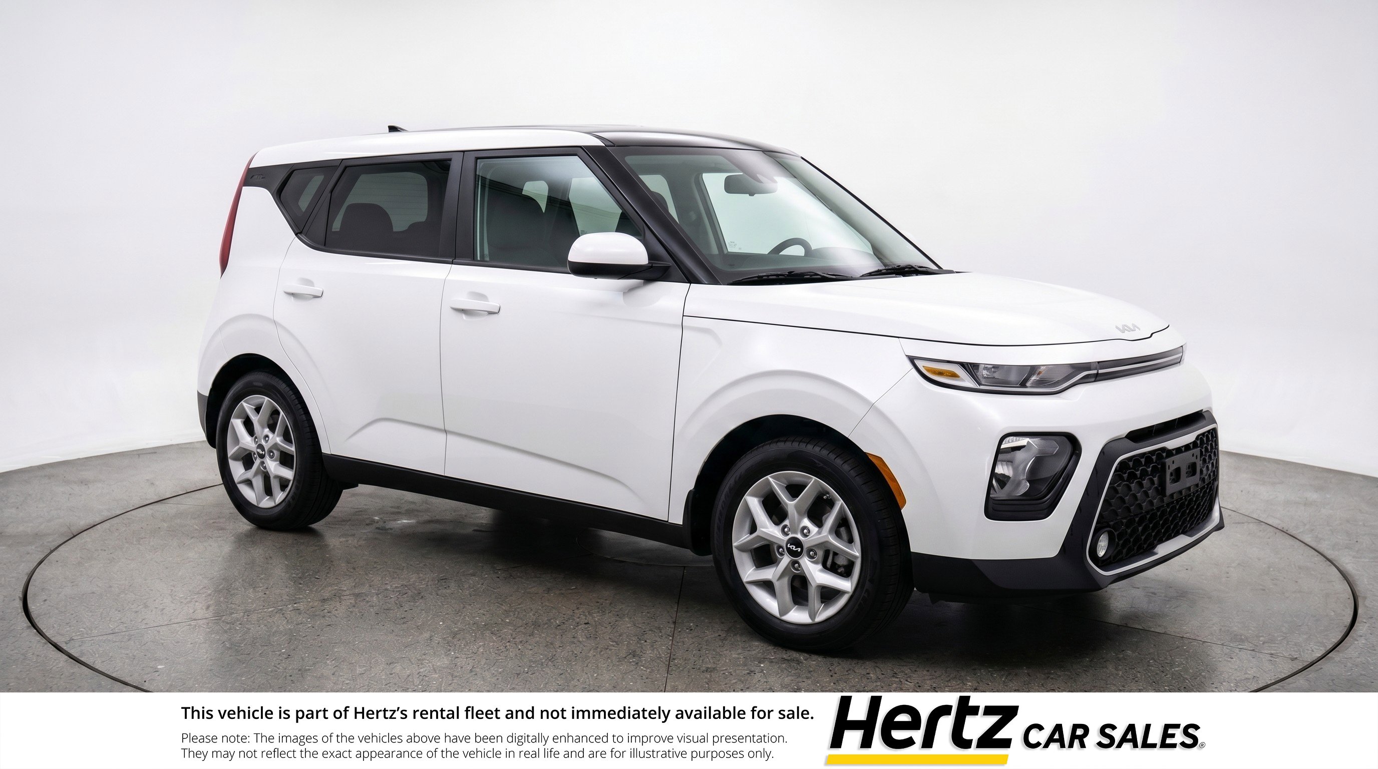 Used 2025 Kia Soul LX w/ LX Technology Package FWD image 1
