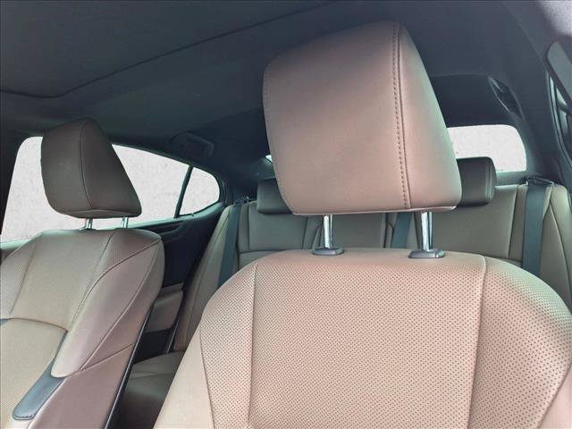 Certified 2023 Lexus ES 250 w/ Premium Package AWD/4WD image 5
