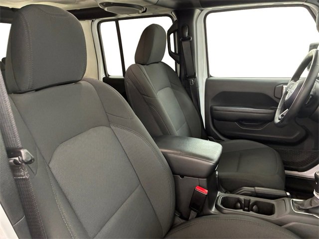 Used 2023 Jeep Wrangler Unlimited w/ Cold Weather Group image 14
