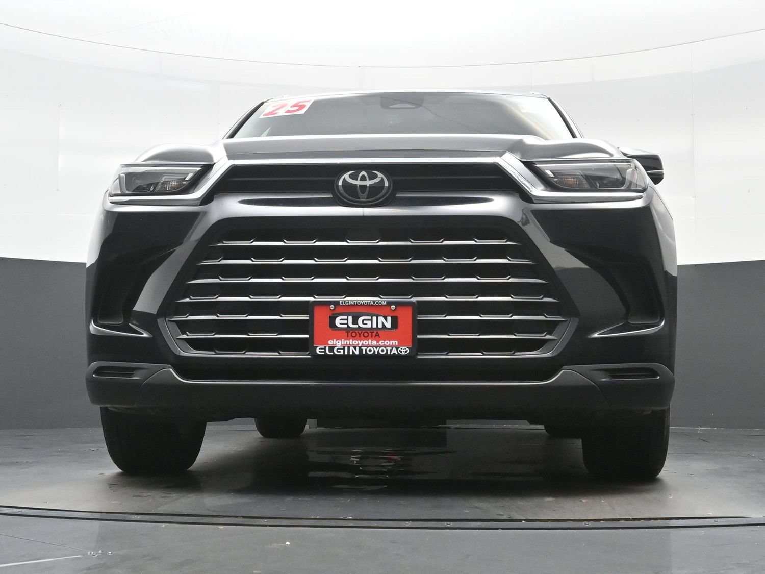Used 2025 Toyota Grand Highlander AWD image 28