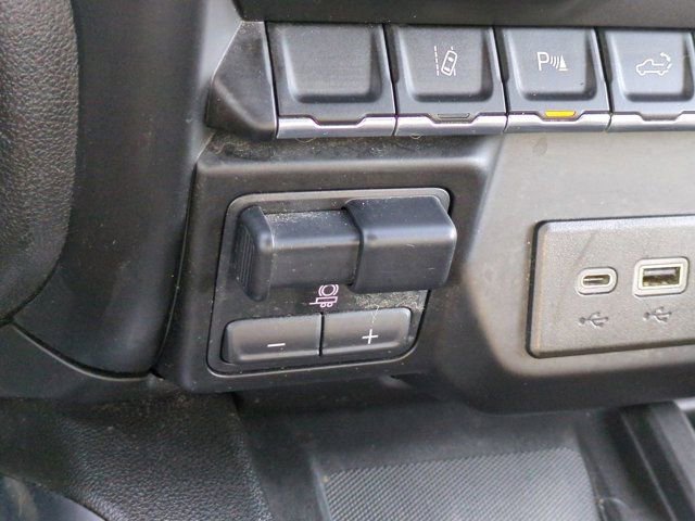 Used 2020 Chevrolet Silverado 2500 LTZ w/ LTZ Premium Package image 21