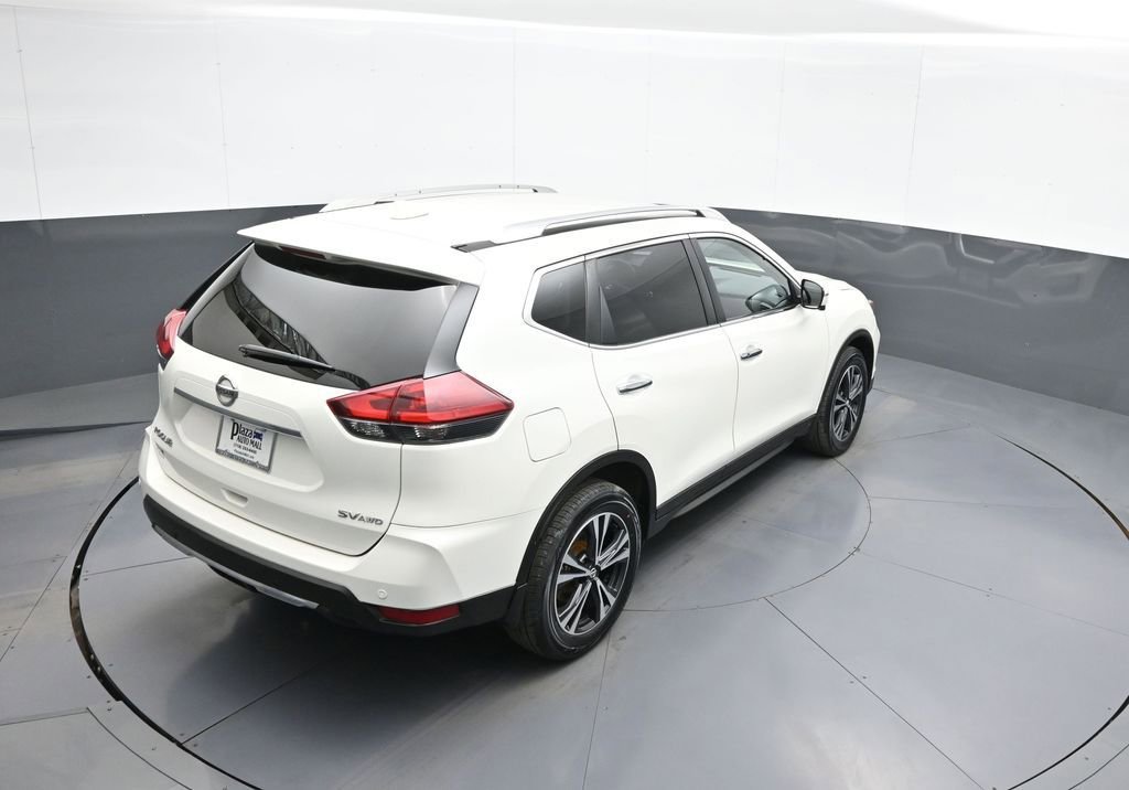 Used 2019 Nissan Rogue SV w/ Premium Package image 37