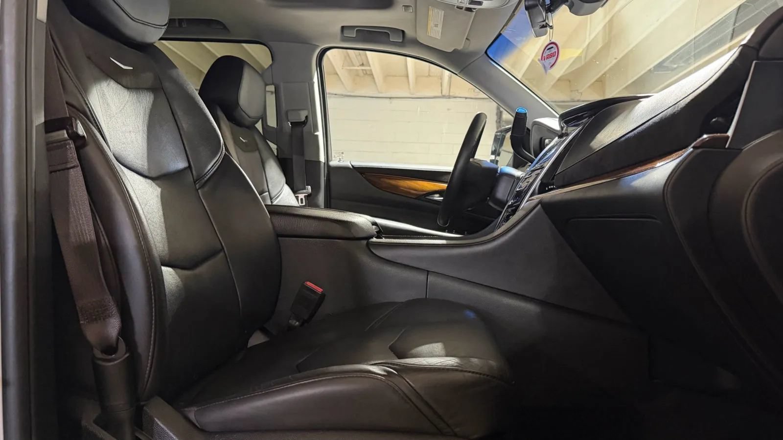 Used 2017 Cadillac Escalade ESV Luxury AWD/4WD image 11