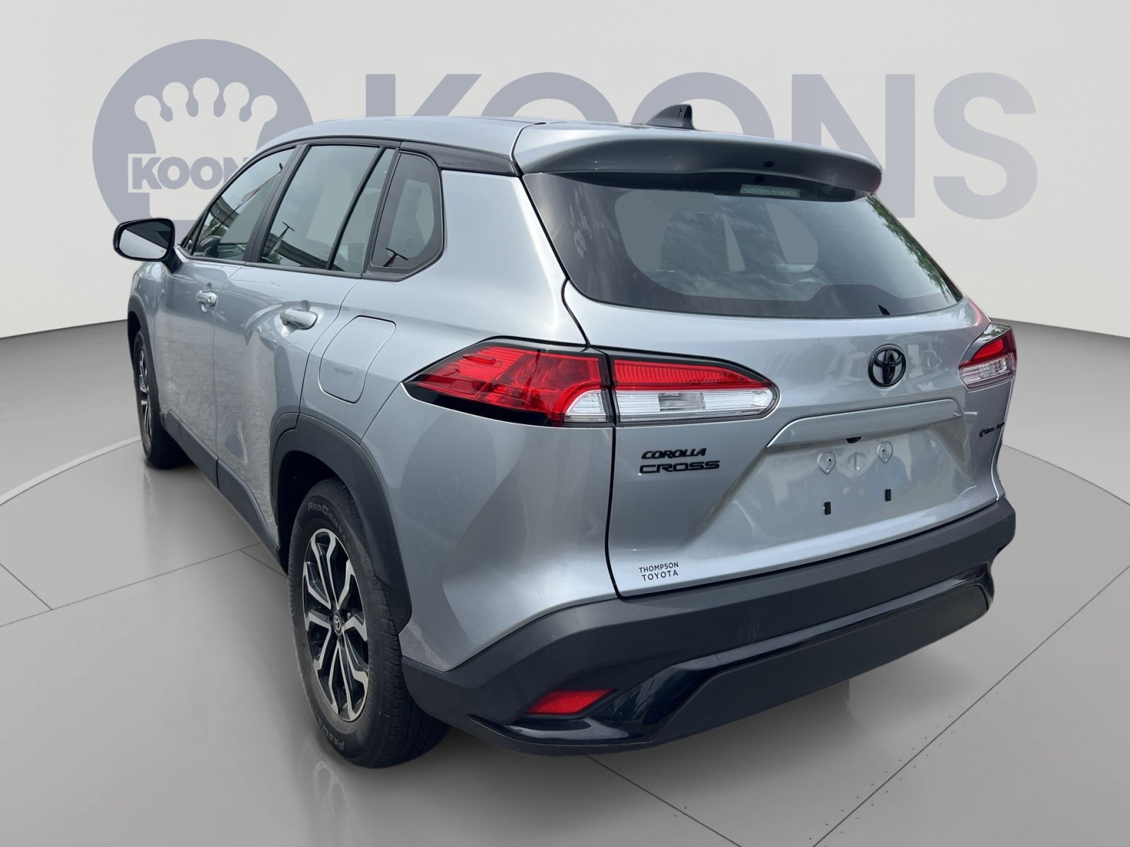 Used 2025 Toyota Corolla Cross AWD Hybrid image 2