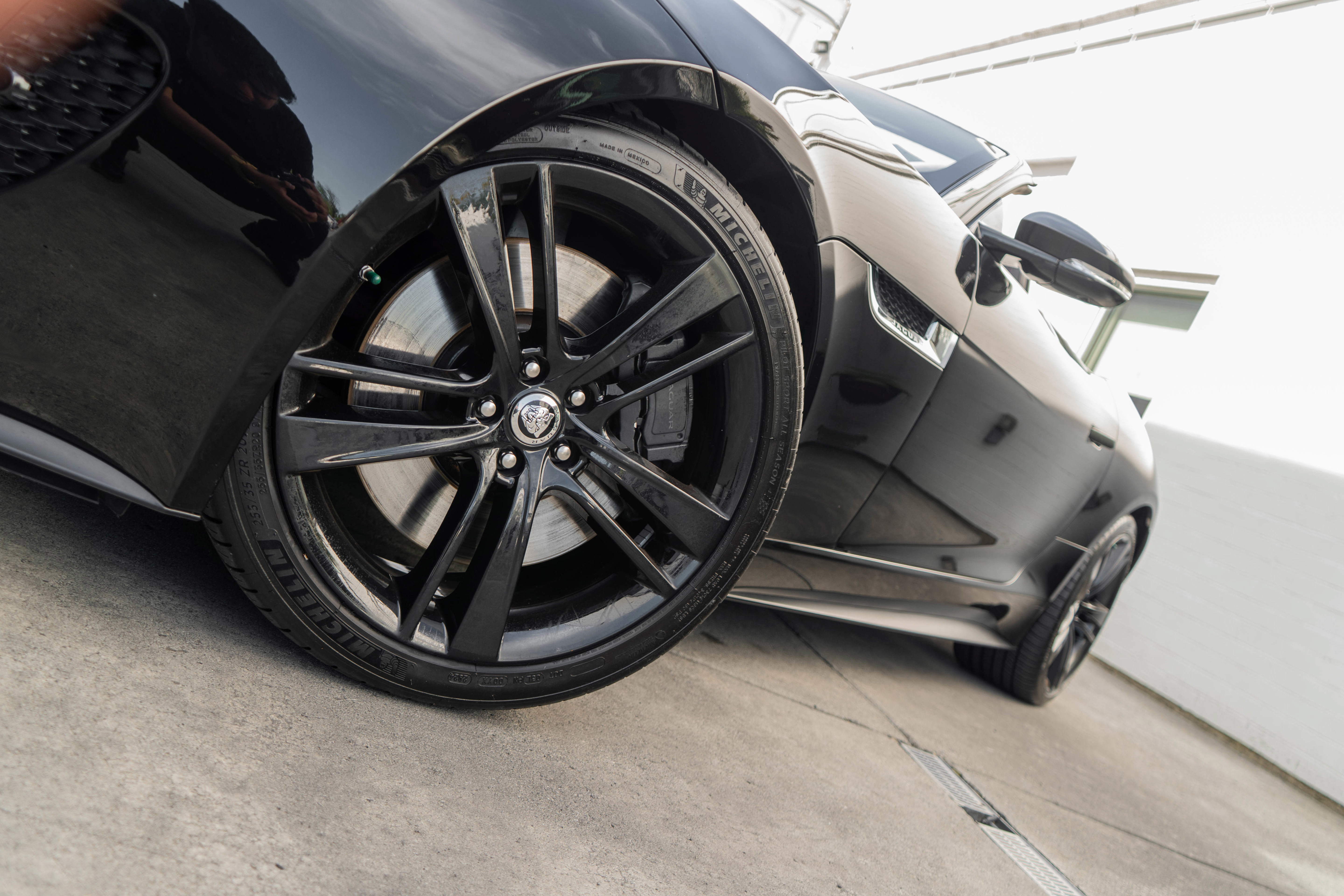 Used 2014 Jaguar F-TYPE S RWD image 4