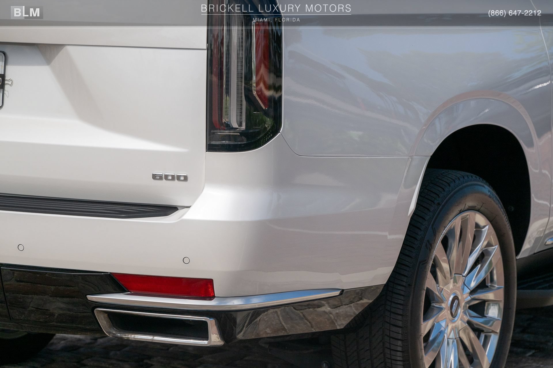 Used 2024 Cadillac Escalade ESV Luxury AWD/4WD image 56
