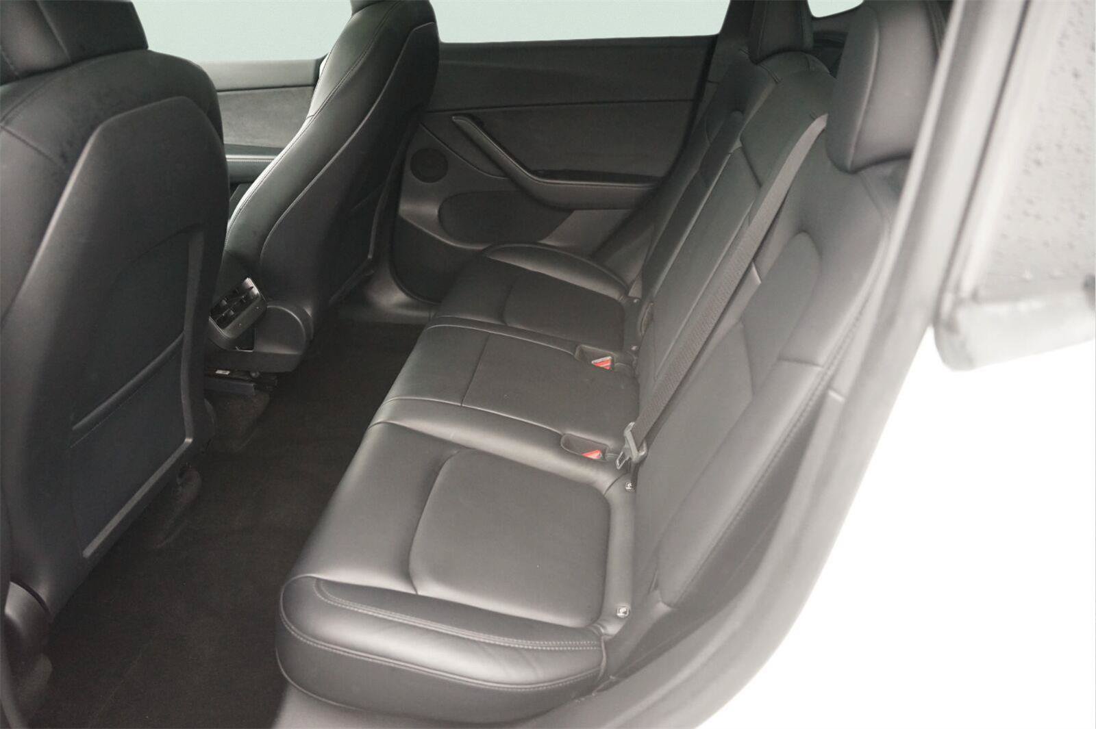 Used 2021 Tesla Model Y Long Range AWD/4WD image 13