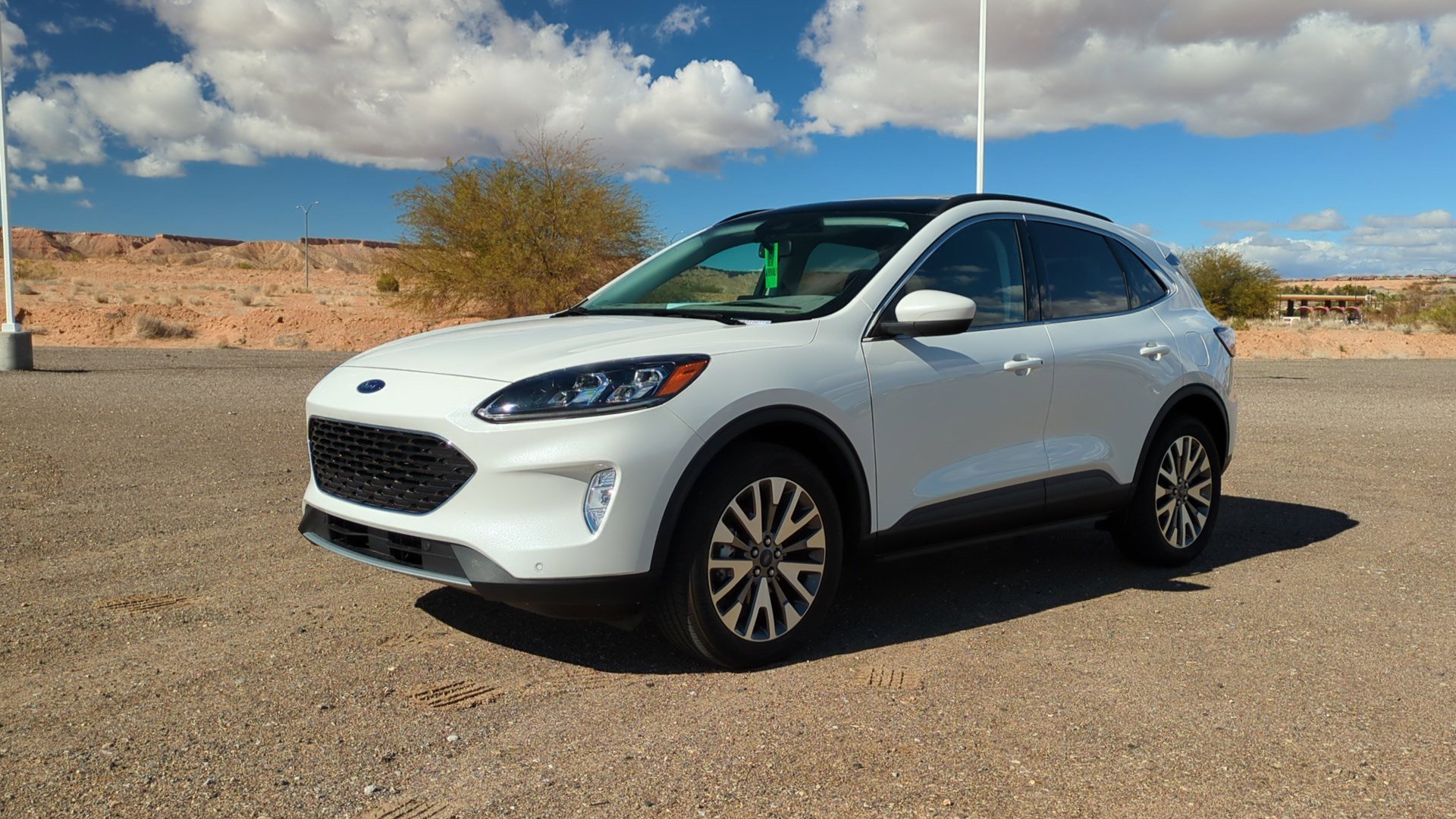 Used 2022 Ford Escape Titanium w/ Class II Trailer Tow Package image 7