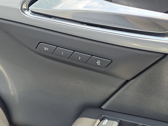 Used 2025 Buick Envision Avenir AWD/4WD image 10