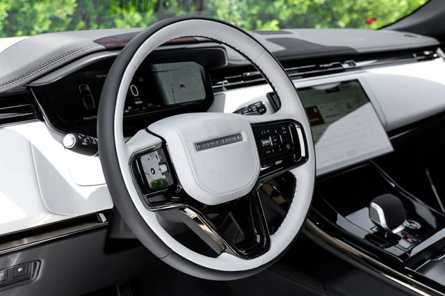 New 2026 Land Rover Range Rover Sport Dynamic SE AWD/4WD image 22