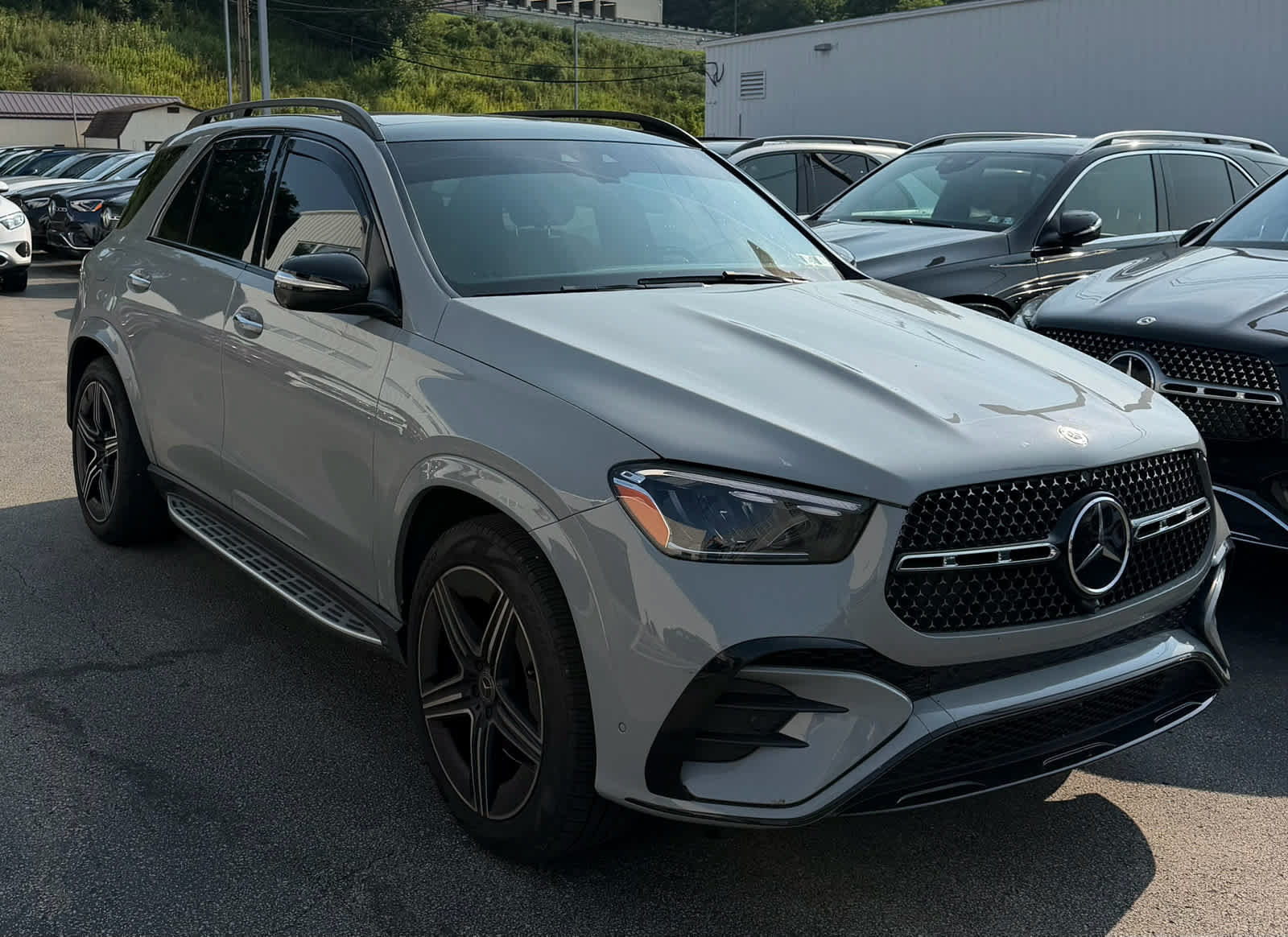 Used 2024 Mercedes-Benz GLE 450 4MATIC image 3