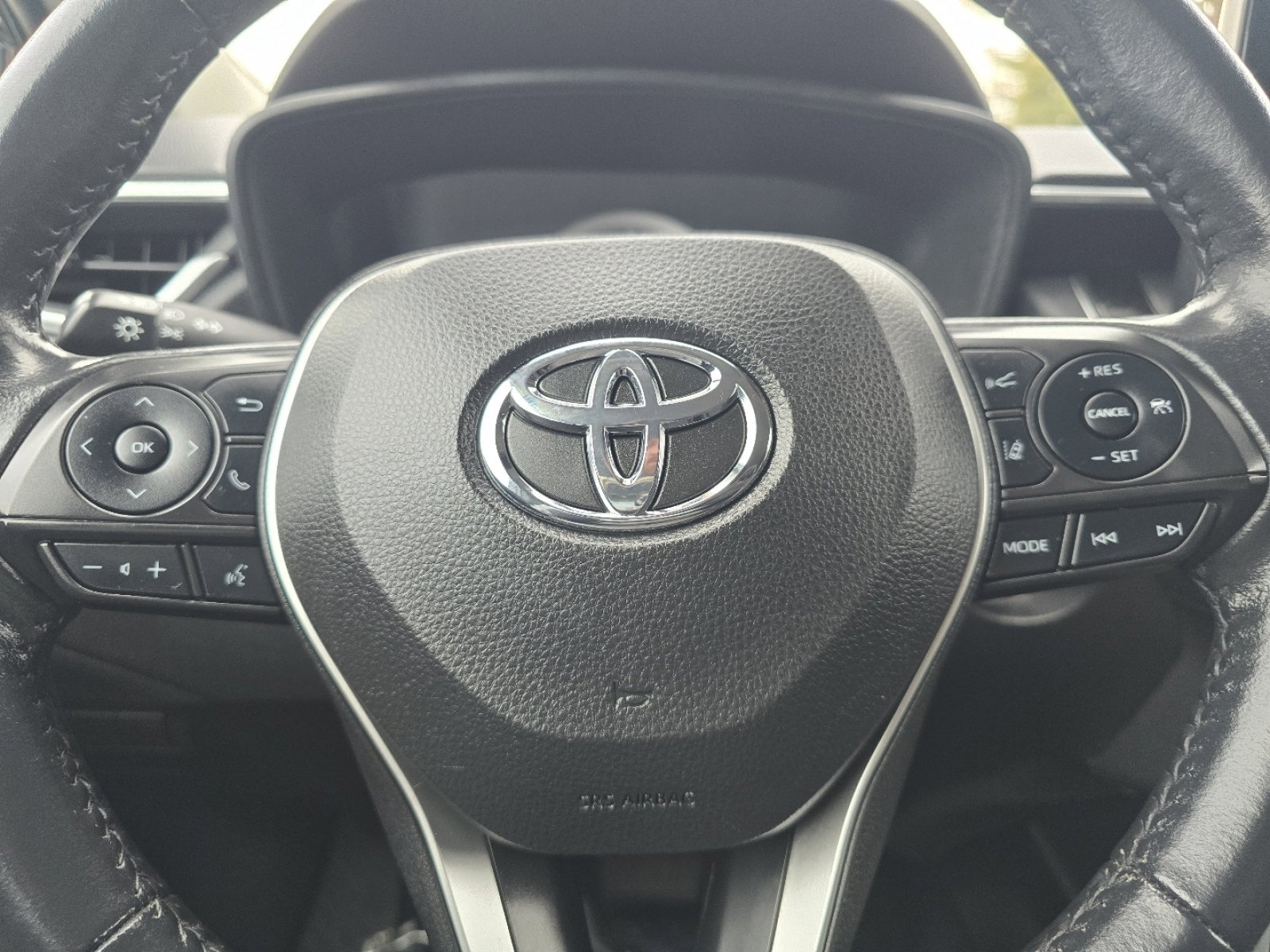 Used 2022 Toyota Corolla Cross LE image 27