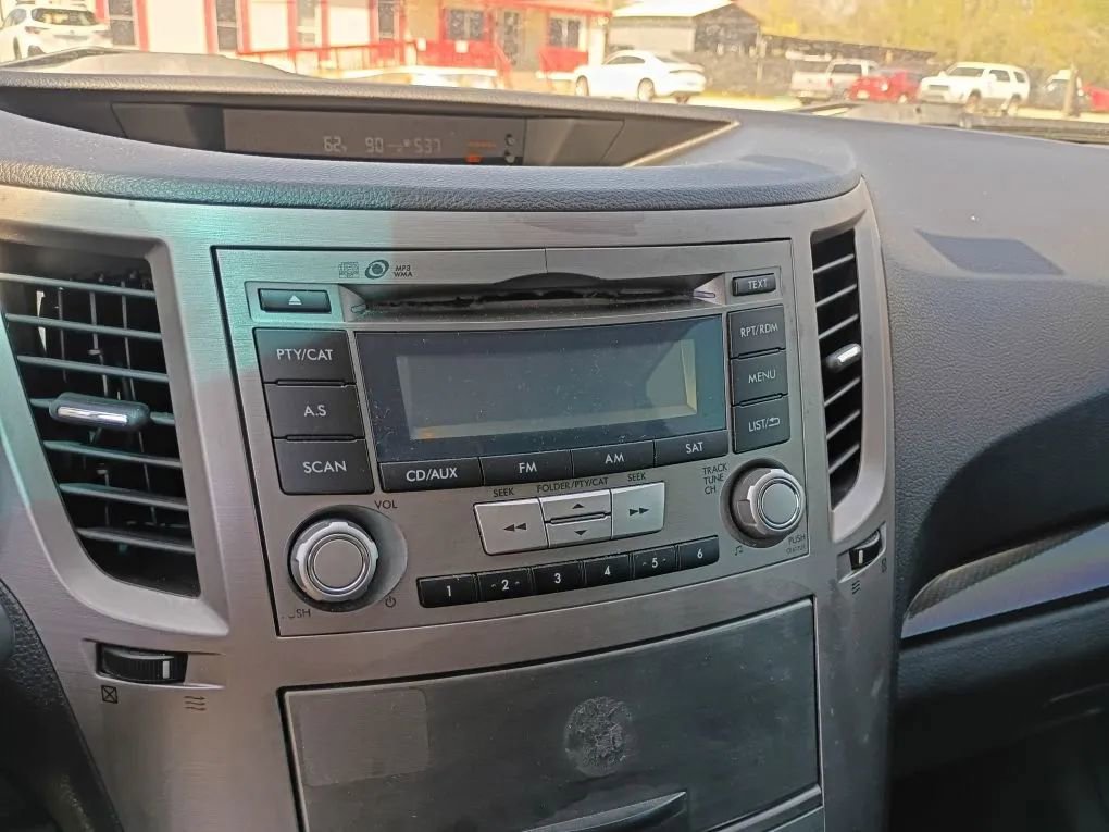 Used 2013 Subaru Legacy 2.5i Sport image 11