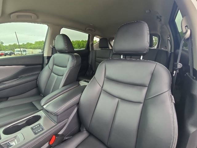 Used 2023 Nissan Murano SV w/ SV Midnight Edition Package FWD image 23